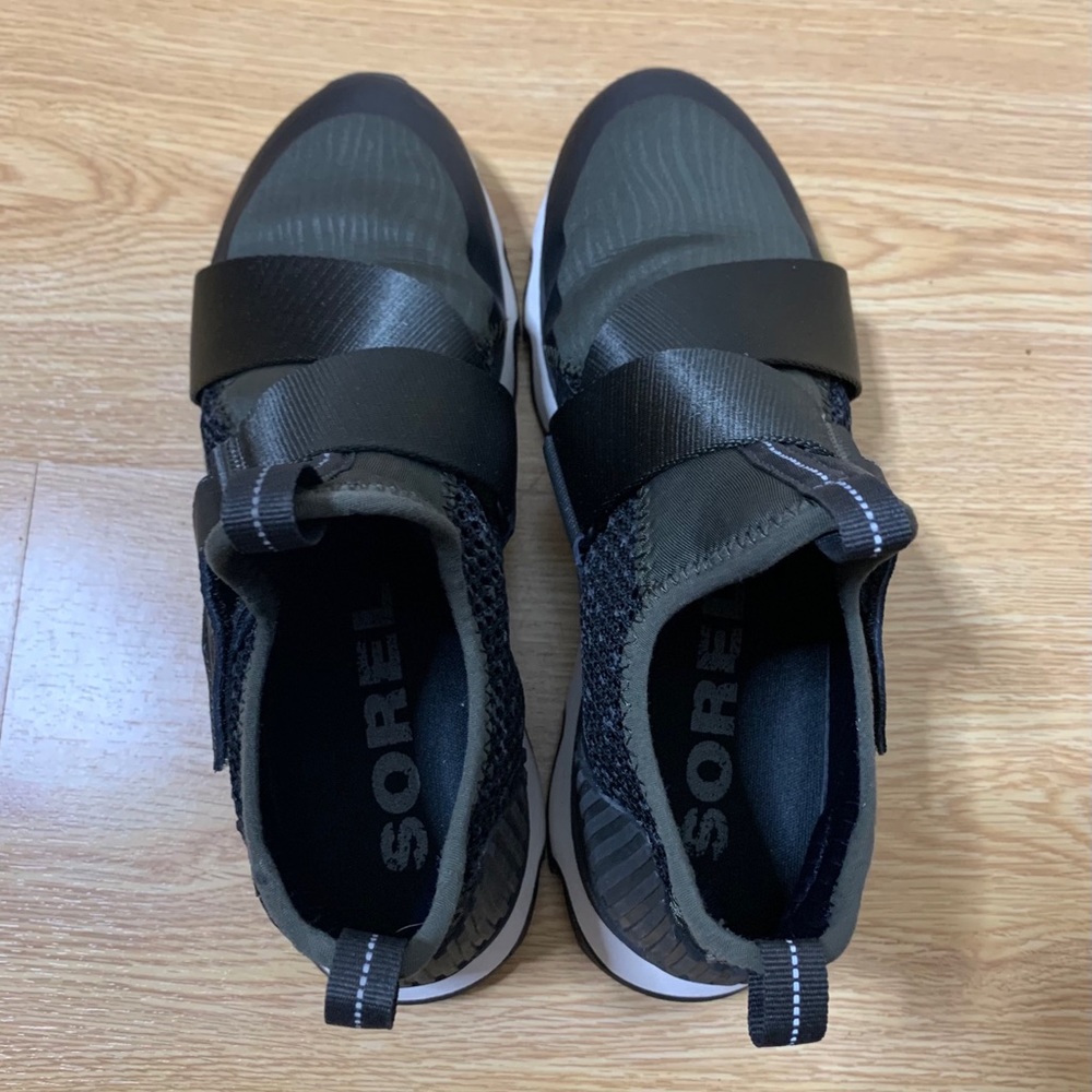 SOLD - Sorel Kinetic High Top Sneaker, 8 - Picture 5 of 10